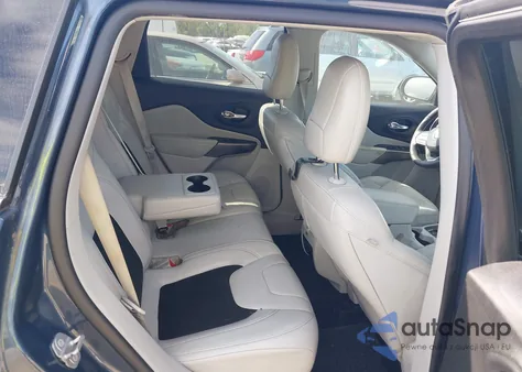 2020 Jeep Cherokee Latitude Plus Fwd z USA, uszkodzony, nr VIN 1C4PJLLB8LD653991